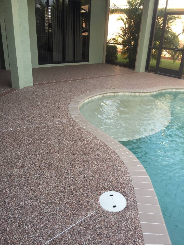 Pool deck in river rock