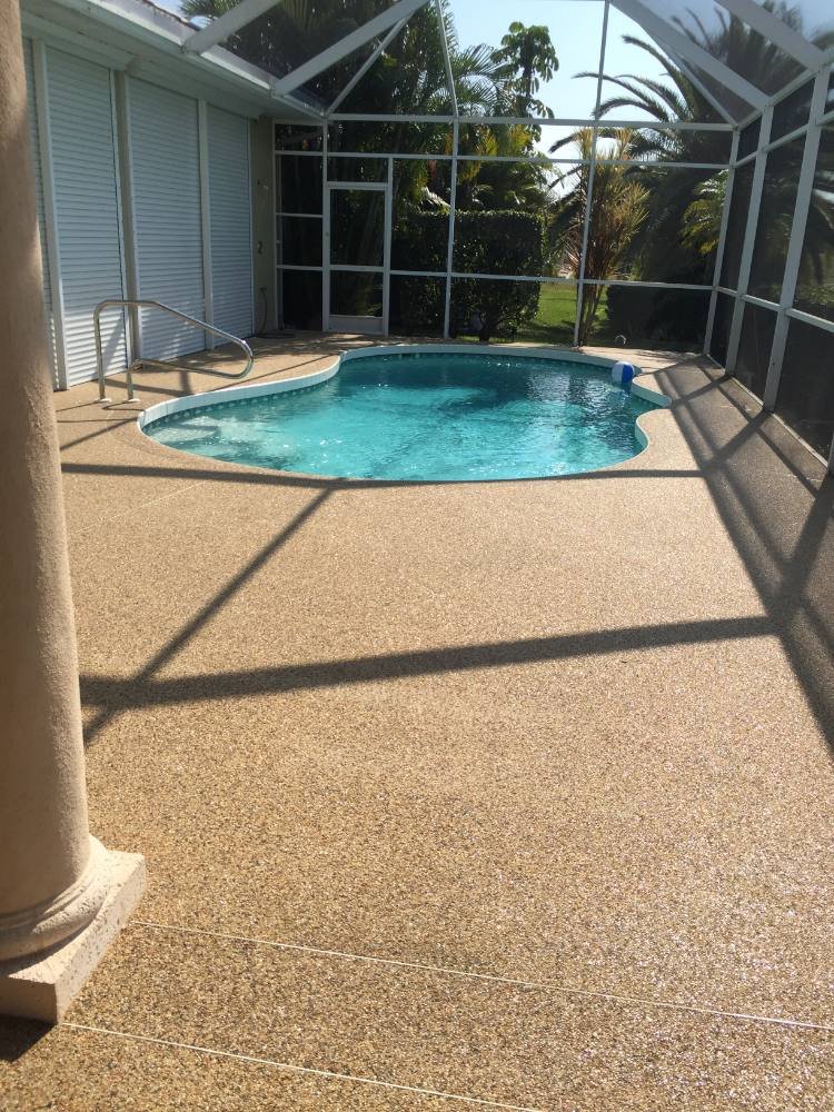 Pool deck in river rock
