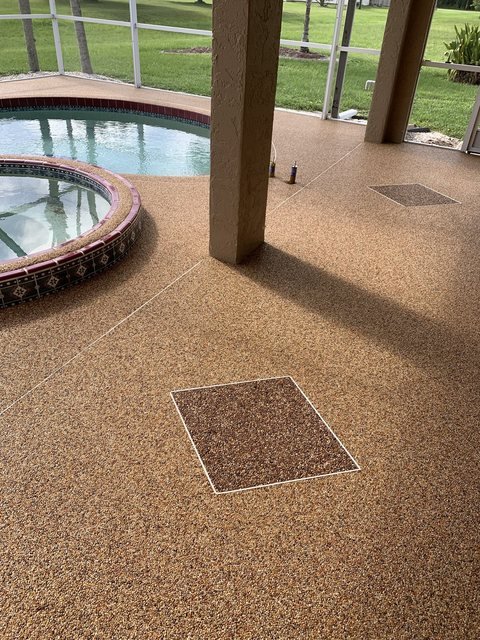 Pool deck in river rock