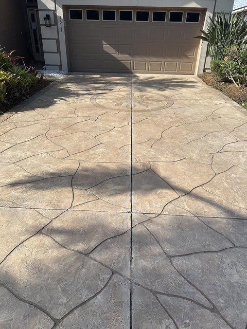 Driveway in decorative concrete