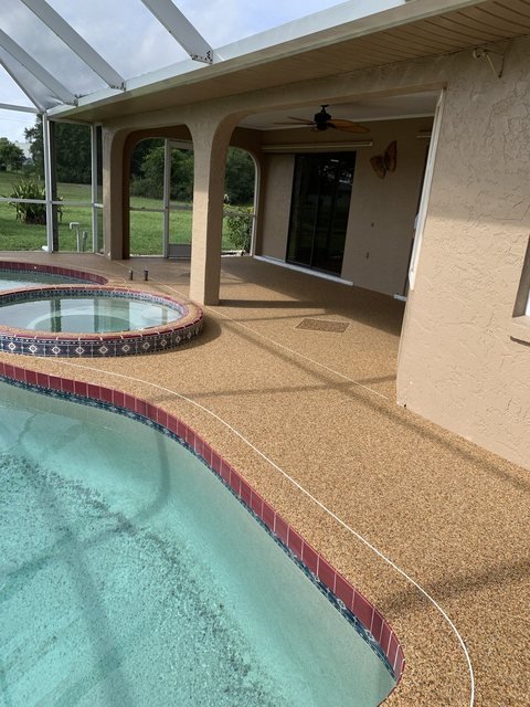 Pool deck in river rock