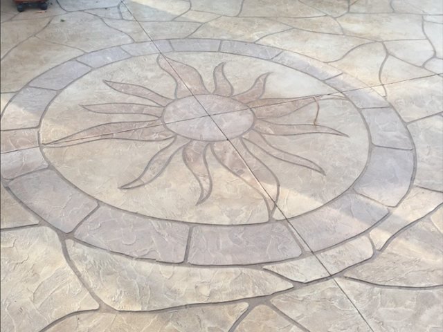 Driveway in decorative concrete