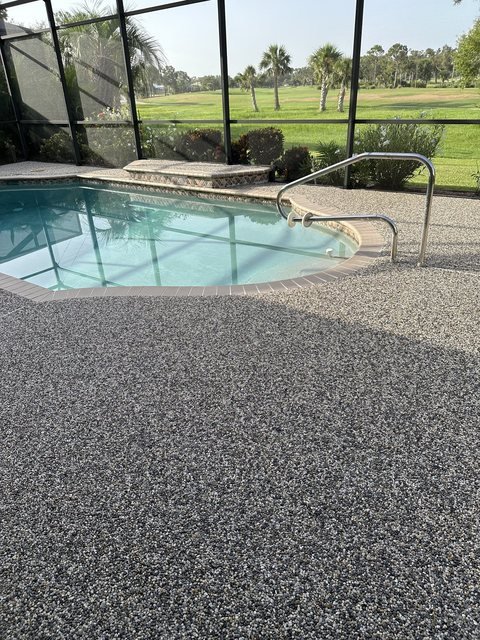 Pool deck in river rock