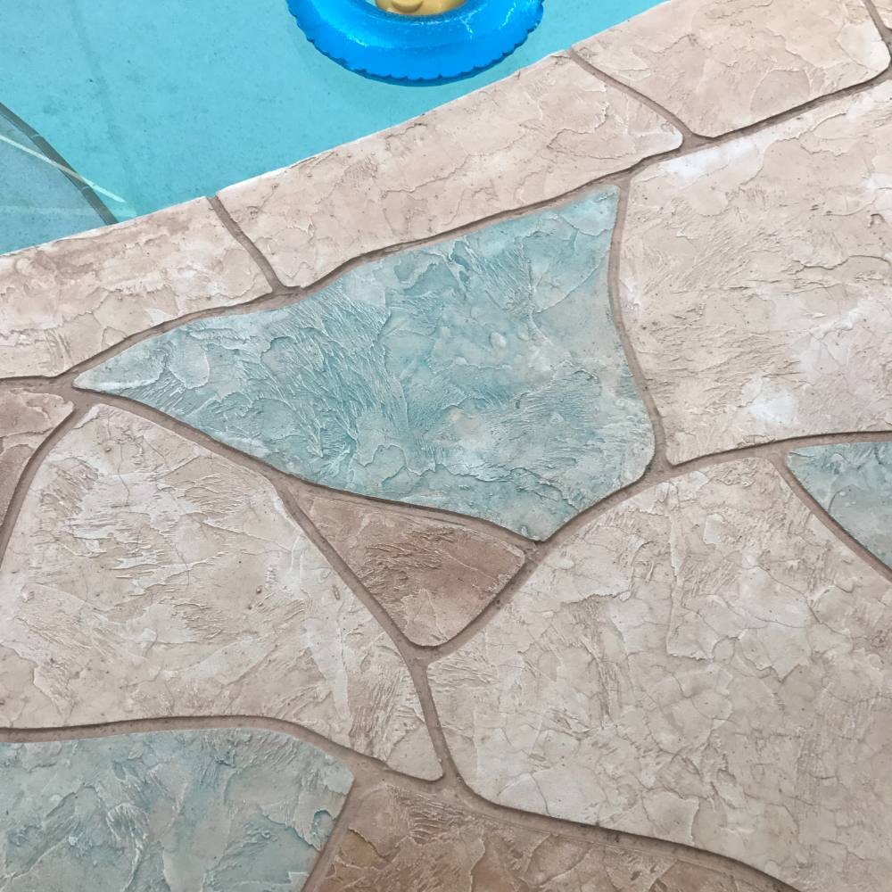 Pool deck in Uro Stone