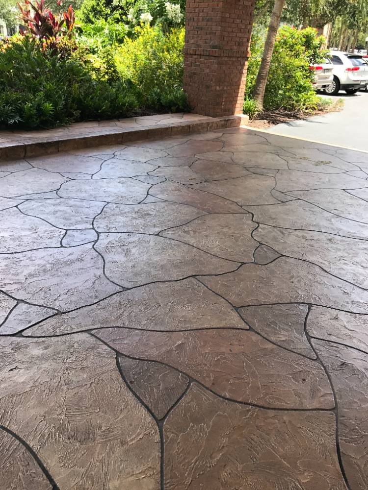Driveway in Uro Stone