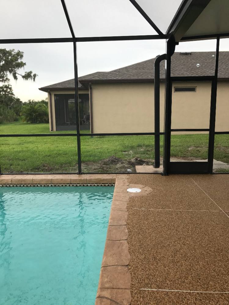 Pool deck in river rock