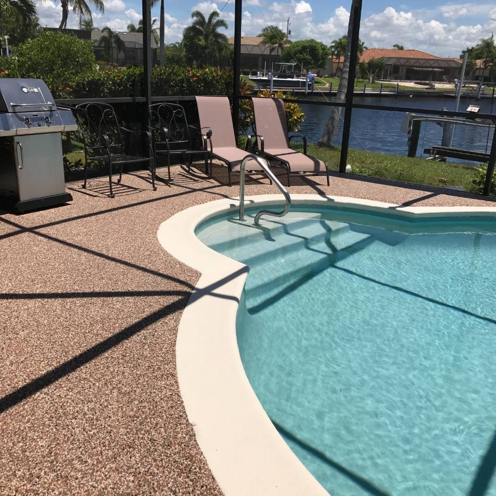 Pool deck in river rock