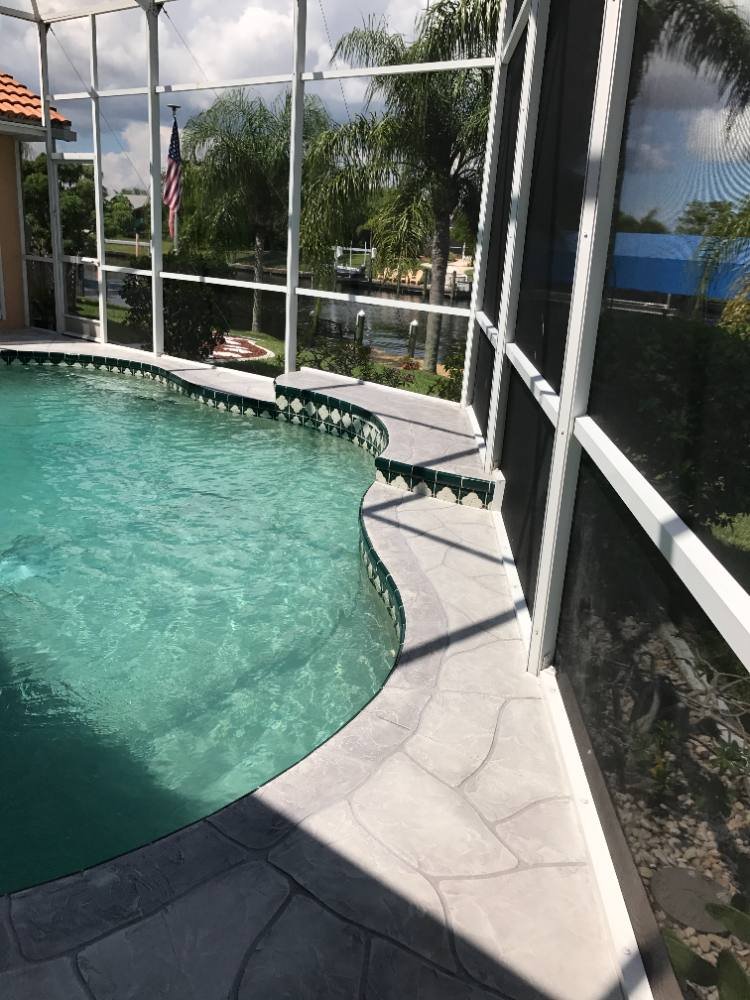 Pool deck in Uro Stone