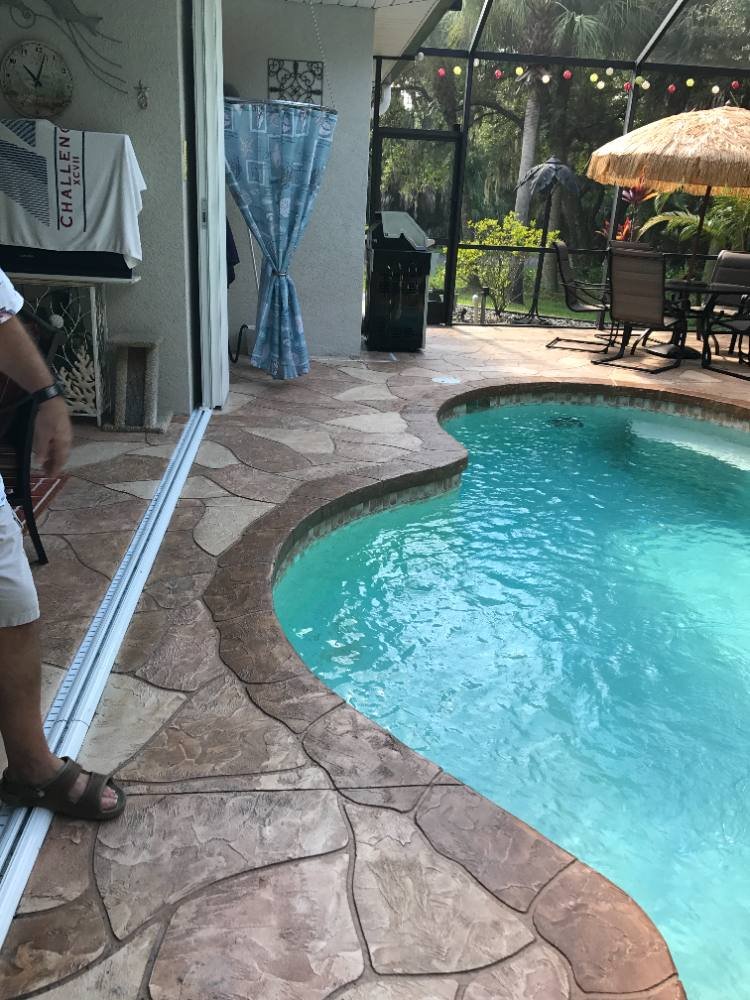 Pool deck in Uro Stone