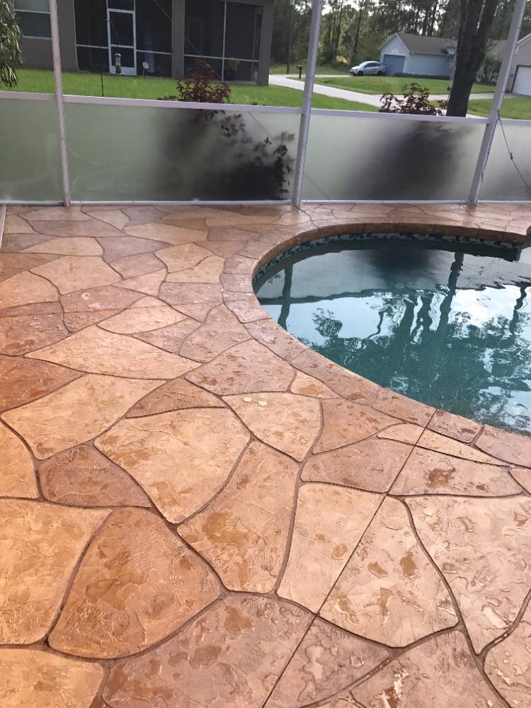 Pool deck in Uro Stone