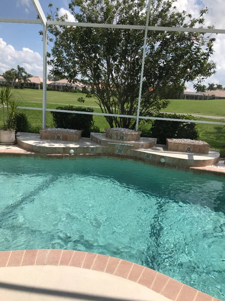 Pool deck in Uro Stone